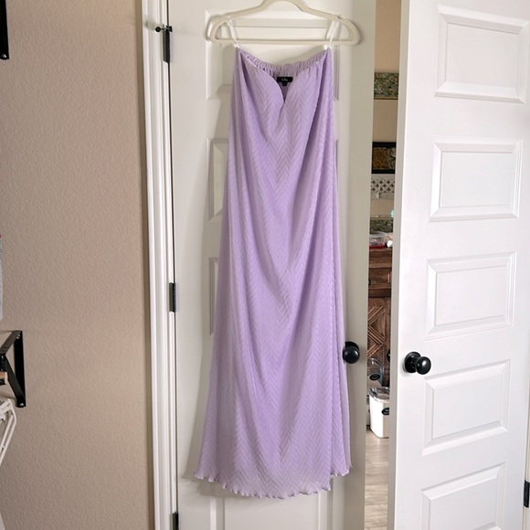 Sleeveless maxi dress lined hides no slip strap gauzy material supportive v bar - Picture 4 of 10